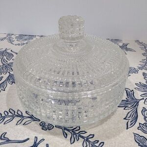 Avon vintage Crystal Beauty Dust glass Dish